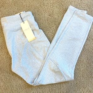 Brand new Calia Women's Soft Blue Patterned Leggings size Medium